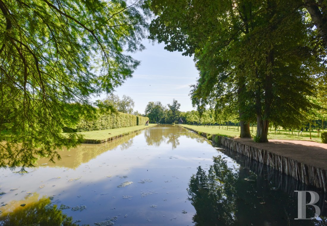 À Ainay-le-Vieil, entre Bourges et Montluçon, une forteresse séculaire tout en raffinement  - photo  n°49